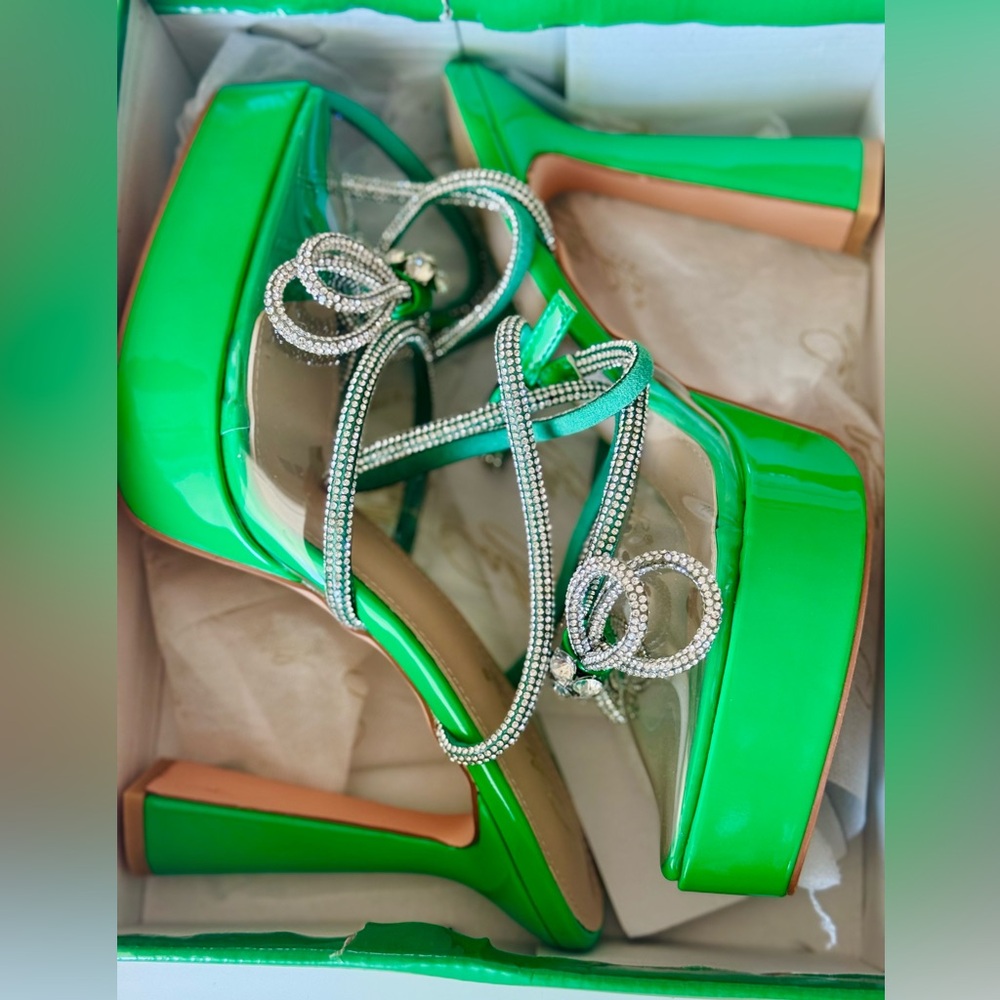 Green Rhinestone Heels NEW Size 7.5 - Picture 6 of 6